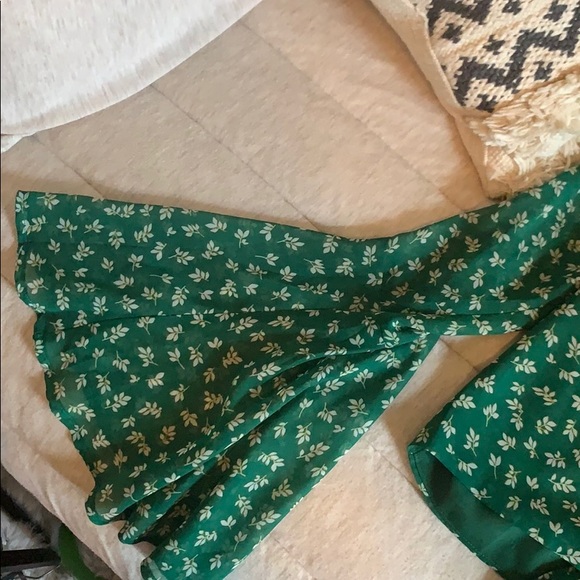 Urban outfitters tie front patterned top - Picture 3 of 5